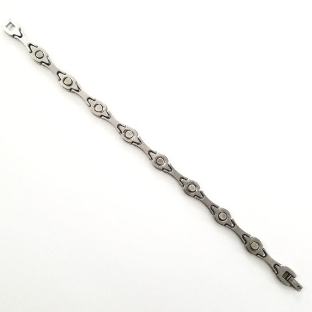 New stainless steel magnetic bracelet‎ 7.5 inches - Picture 3 of 8